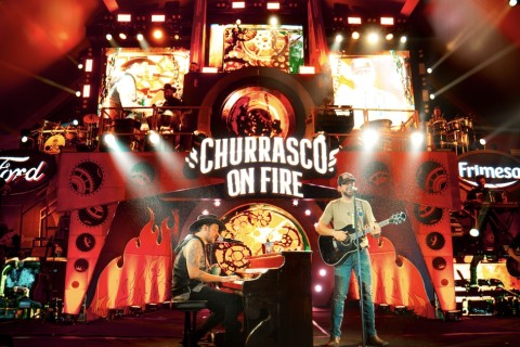 Fernando & Sorocaba desembarcam em Balneário Camboriú para o último Churrasco On Fire do ano